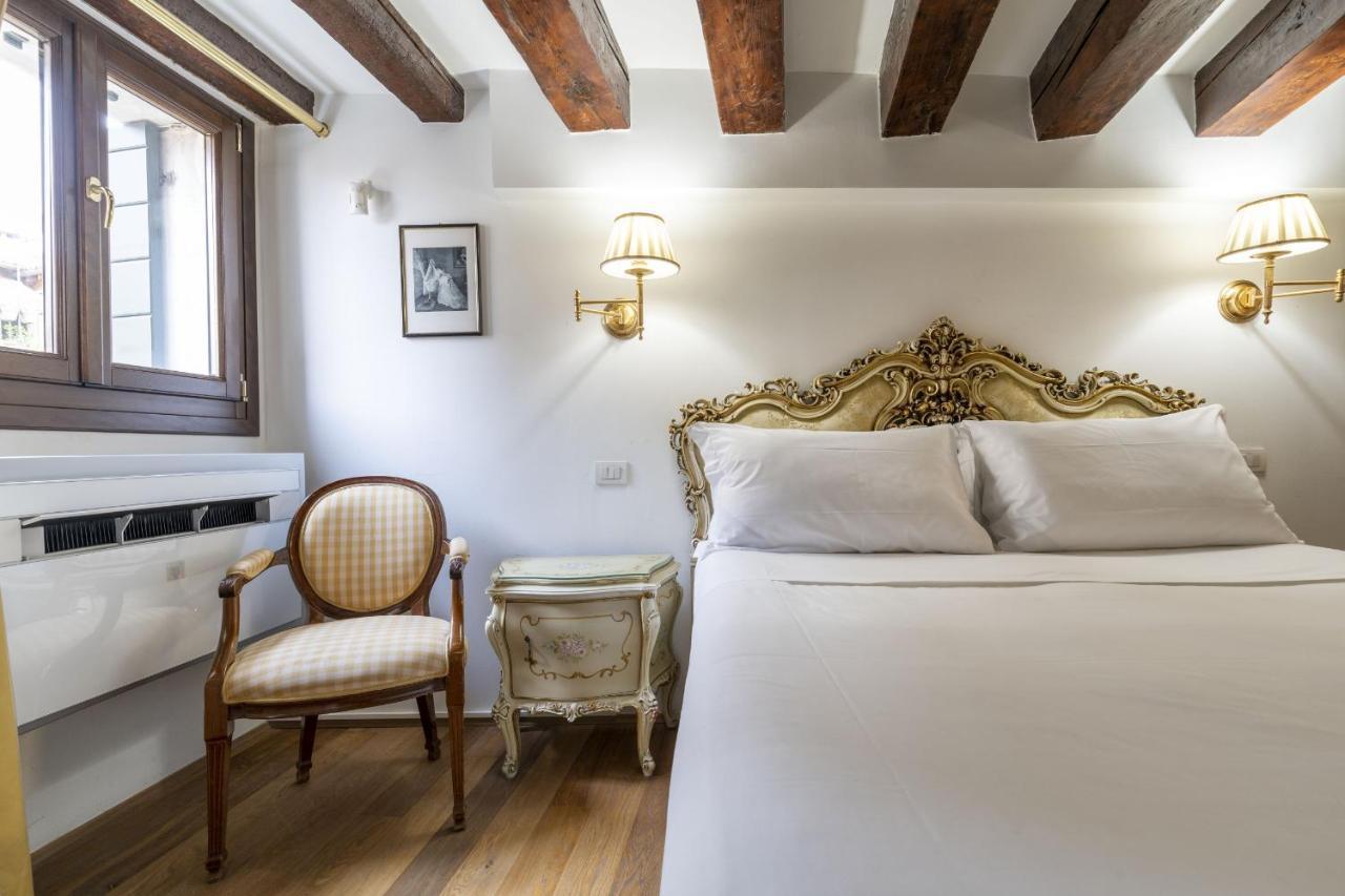 Gondola Luxury - Campo Santi Filippo E Giacomo By Wonderful Italy Velence Kültér fotó